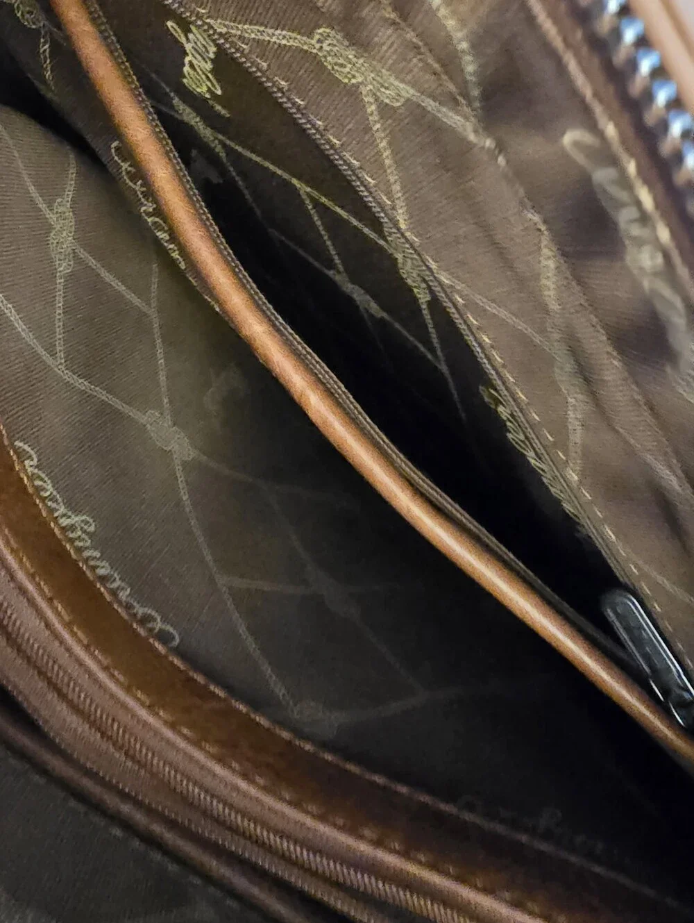 Wrangler Floral Tooled Fringe Tote - Brown & Tan